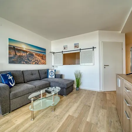- Haus F, App 0f1206 Apartment *