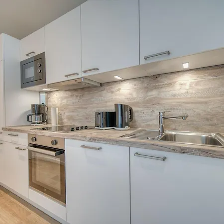 - Haus F, App 0f1206 هايليغنهافن